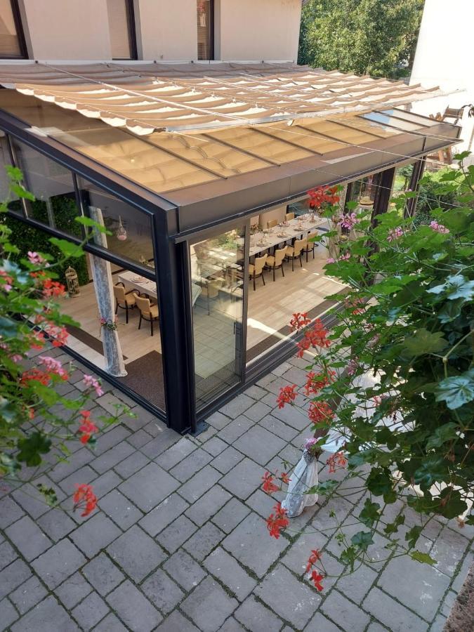Hotel Litovel Komárno Exteriér fotografie