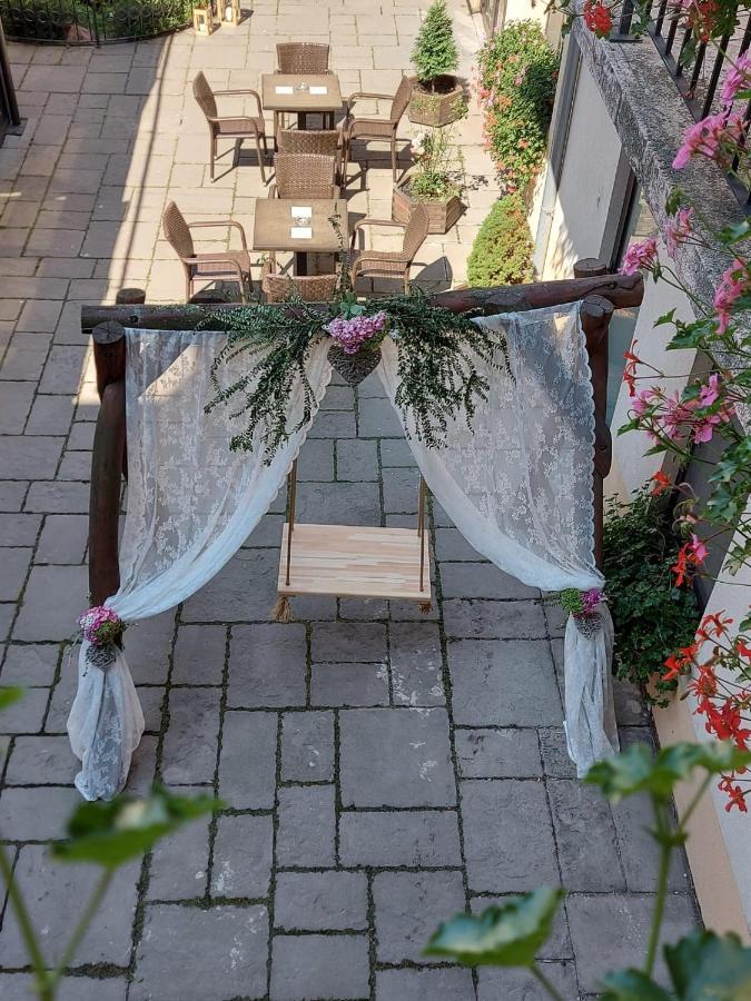 Hotel Litovel Komárno Exteriér fotografie