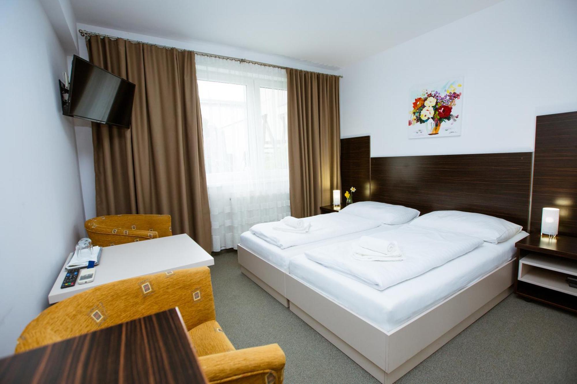 Hotel Litovel Komárno Exteriér fotografie